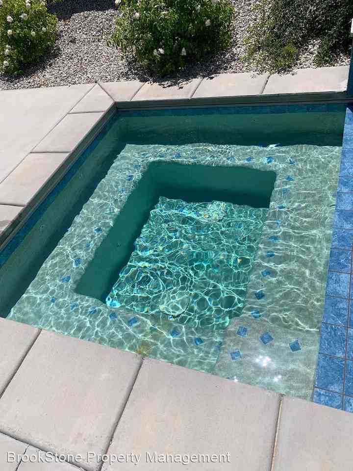 3415 W 2570 S - Photo 3 of 46