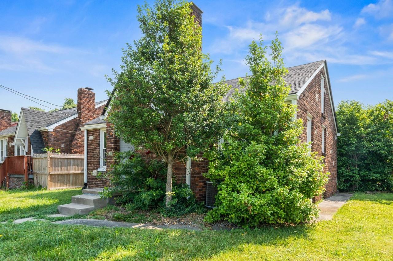 128 N Randolph Ave - Photo 3 of 16