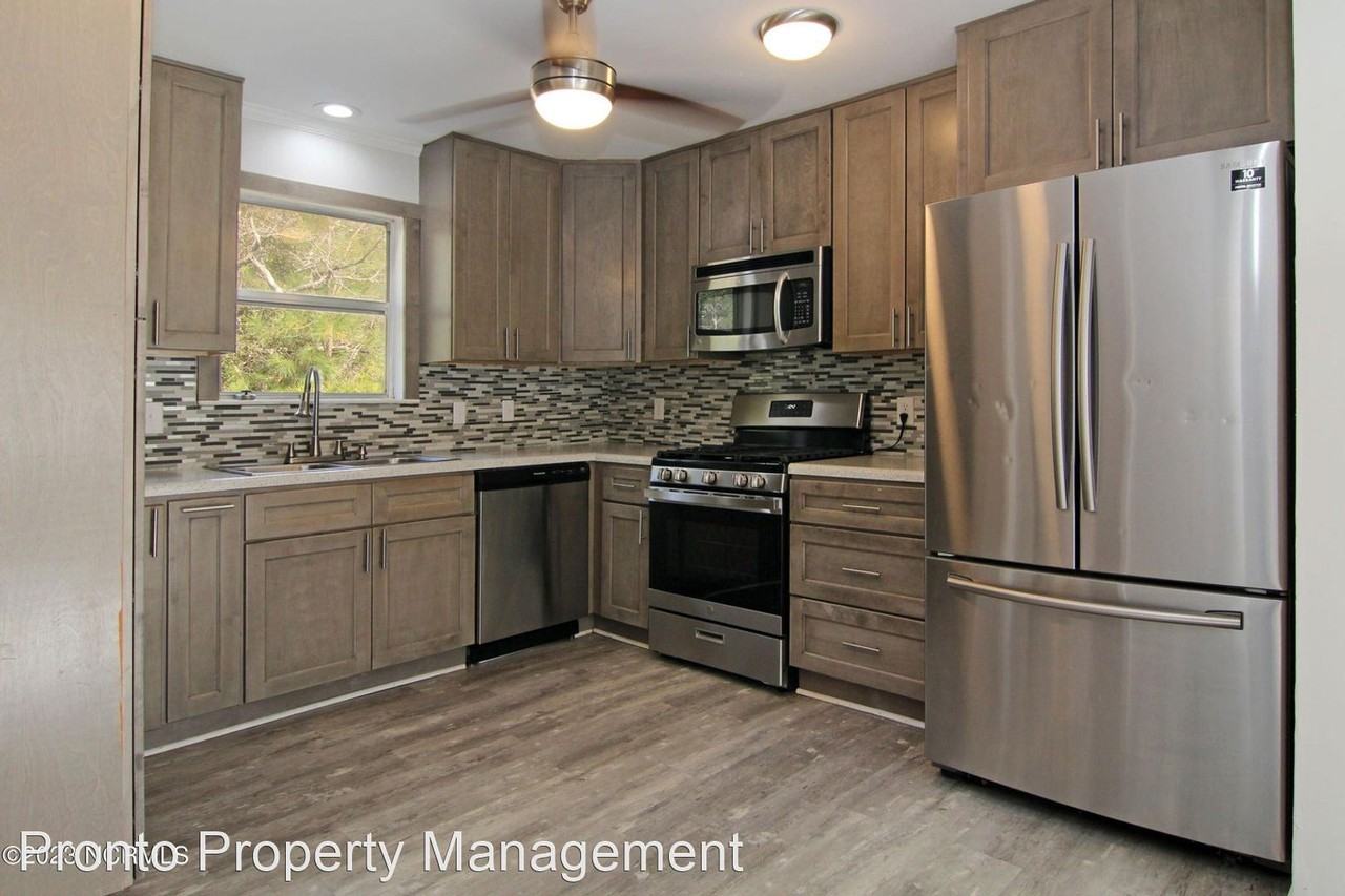 63 Jesse Lee Ln - Photo 3 of 10