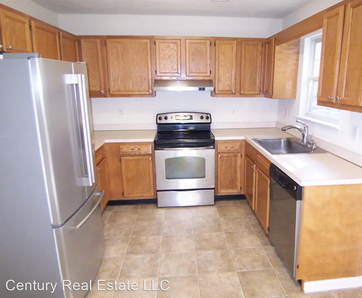 64 Sycamore Dr - Photo 2 of 12