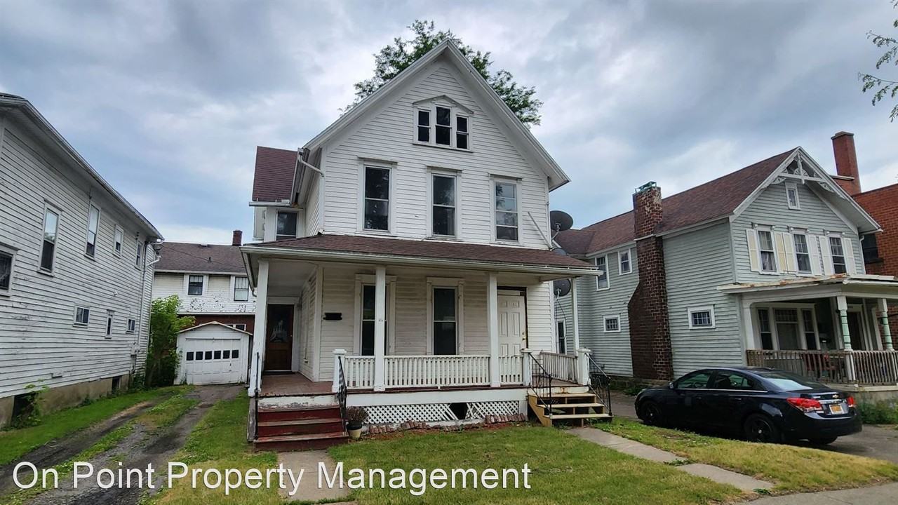 605605 1/2 West State Street Apartments in Olean, NY 14760 Zumper