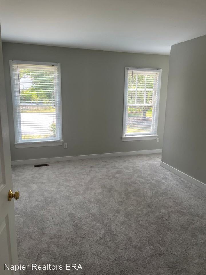 12410 Creek Mill Ct - Photo 2 of 50