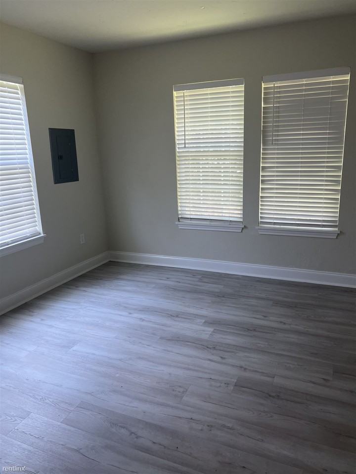 5305 S Washington Ave - Photo 3 of 7