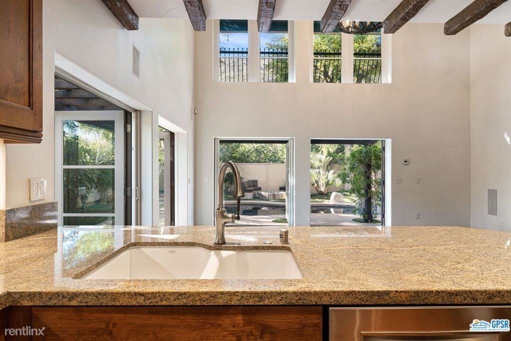 175 Villaggio W - Photo 2 of 10