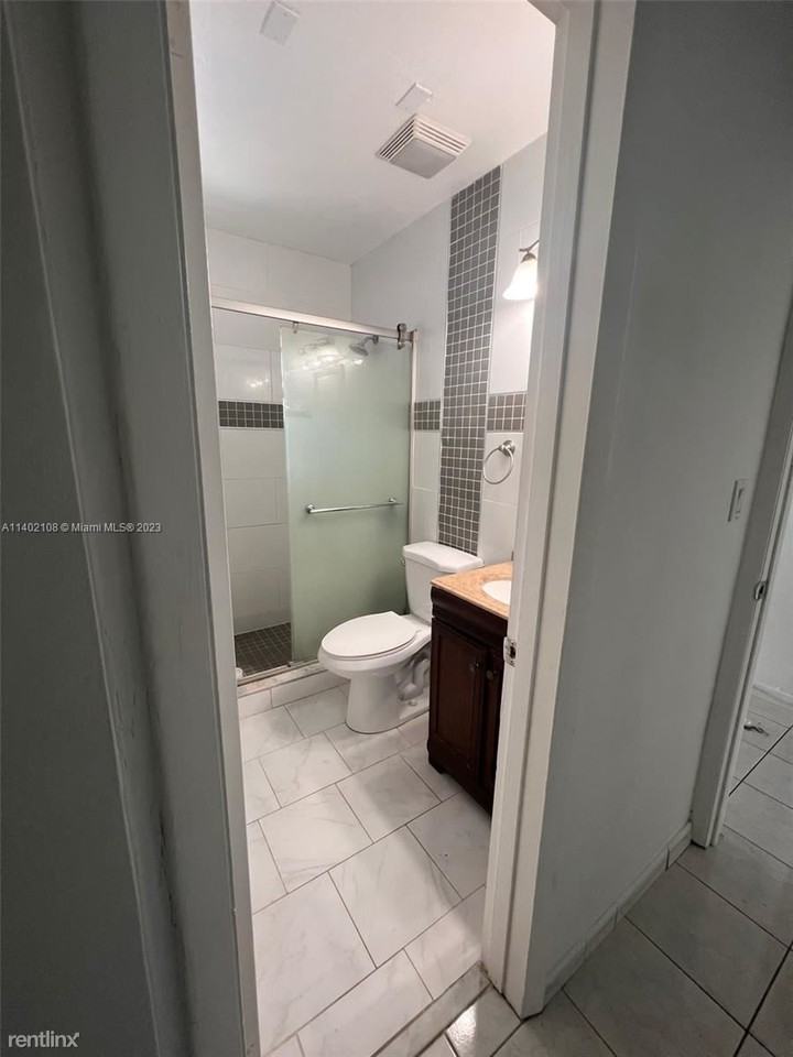 12705 Sw 54th St #0 - Photo 3 of 5