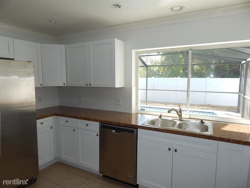 2702 Wendover Ter - Photo 3 of 14