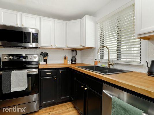 2467 S Victor St #A - Photo 3 of 50