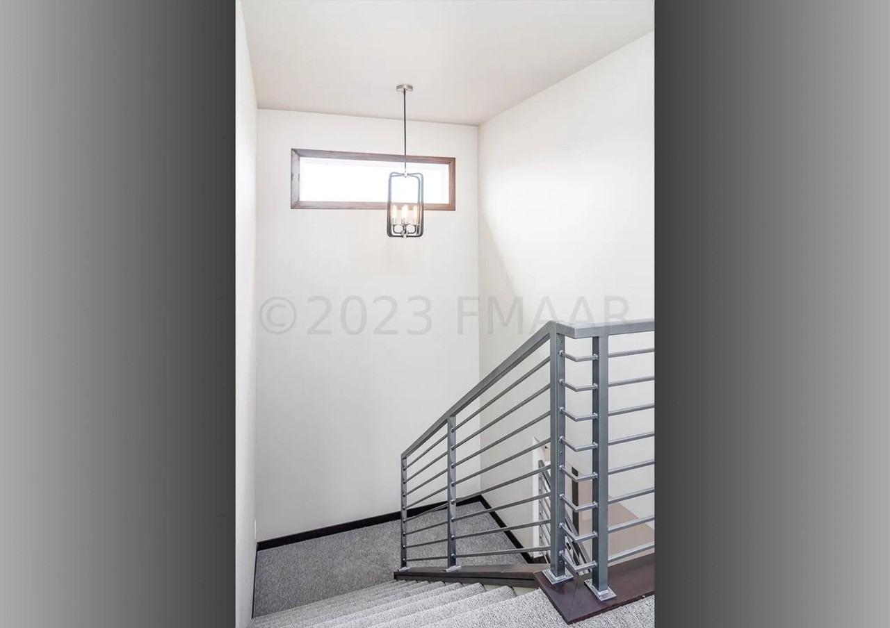 405 16th St Ne - Photo 3 of 14