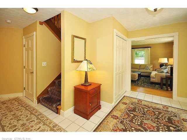 84 Plantation Dr - Photo 3 of 25