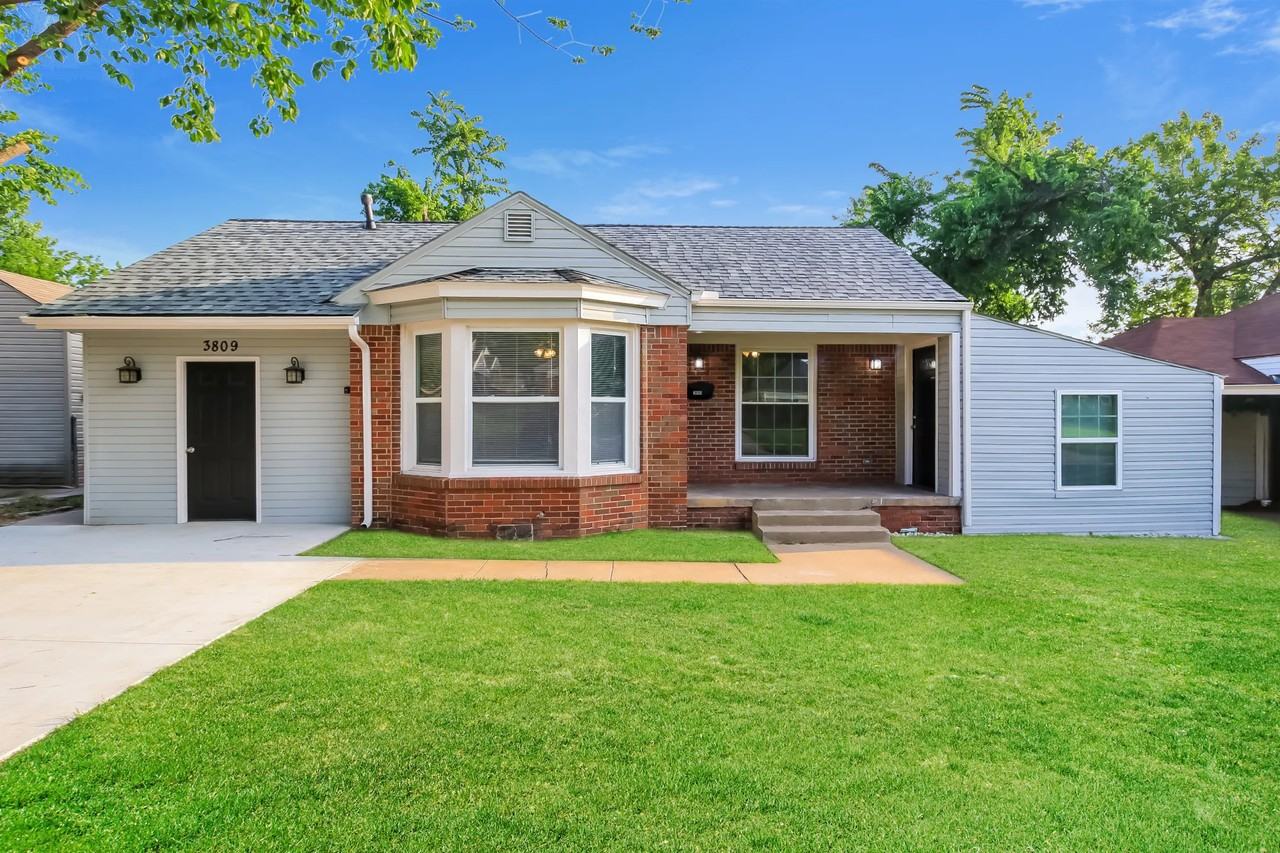 3809 Nw 24th St - Photo 2 of 17