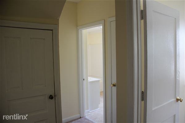 601 N Congress St - Photo 2 of 8