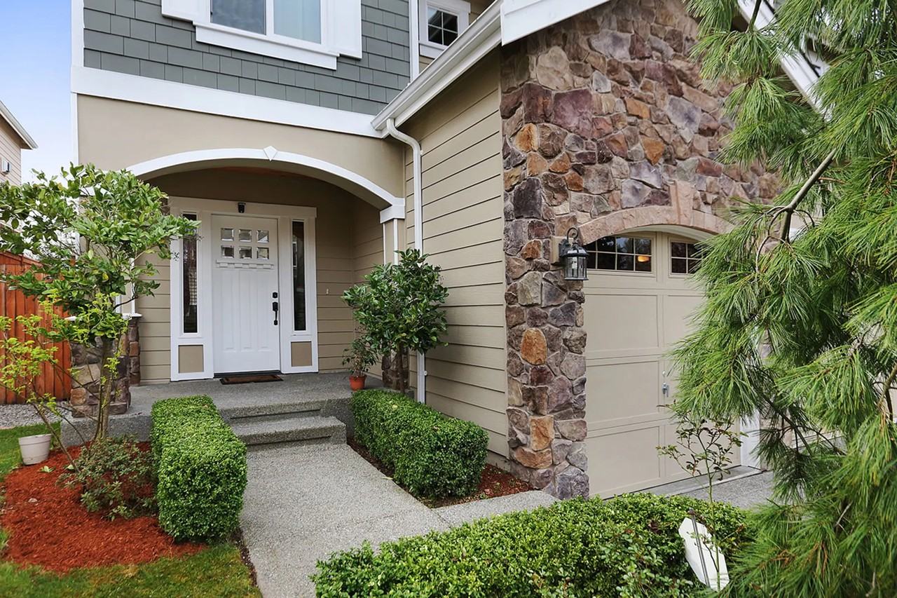 8111 Ne 149th St - Photo 3 of 30