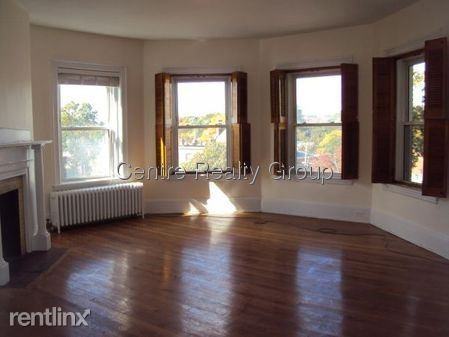 369 Tappan St - Photo 3 of 7