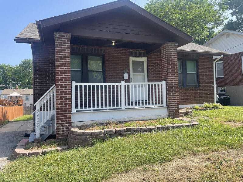 9425 Burdella Ave - Photo 2 of 35