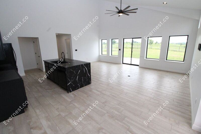 20381 Ferguson Rd - Photo 2 of 22