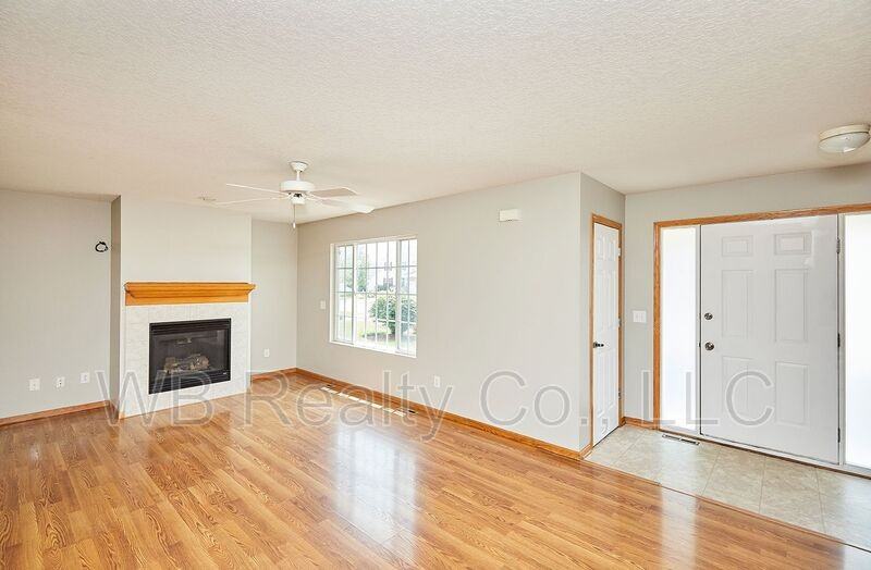 615 Se Prairie Park Ln - Photo 3 of 29