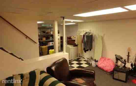 4635 Cooley Lake Rd - Photo 2 of 9