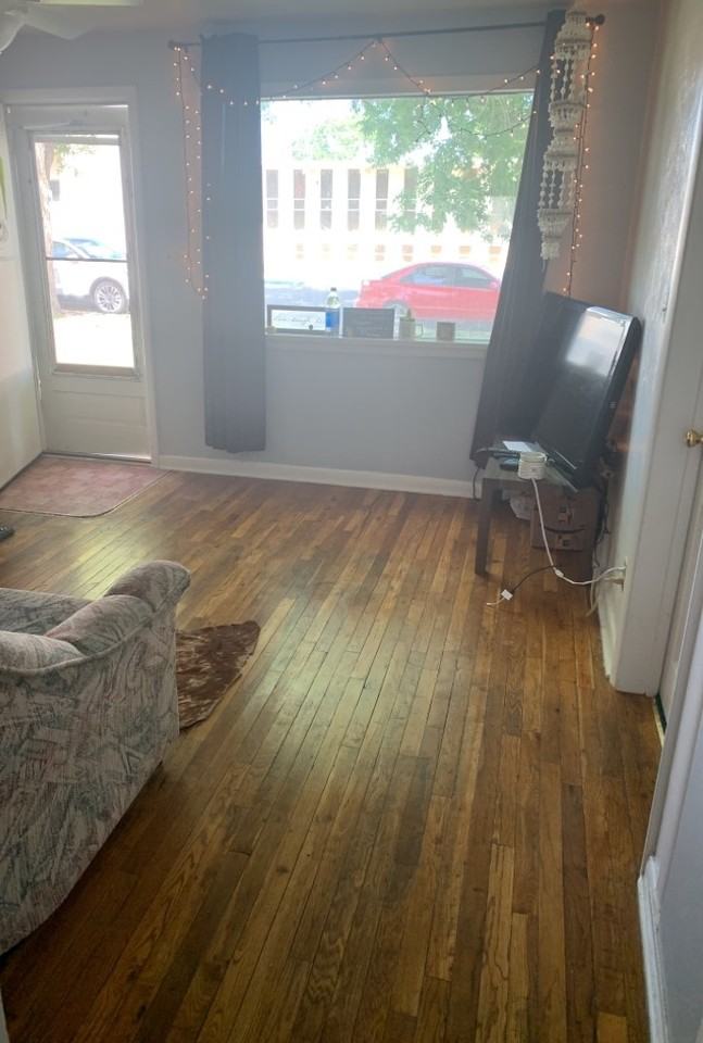 214 N Bernard St - Photo 2 of 7