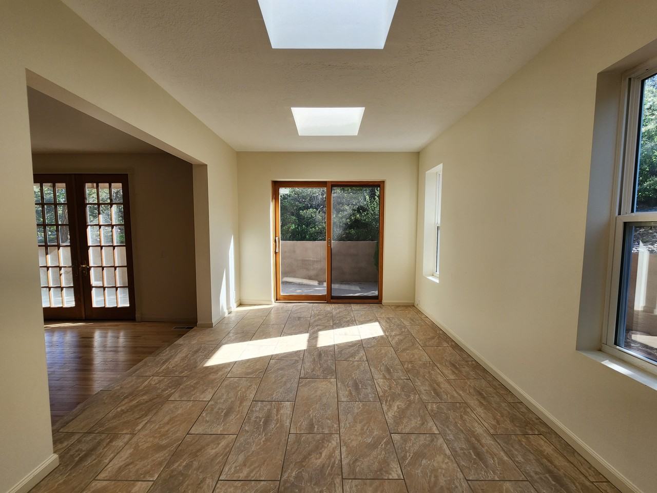 255 Camino De La Sierra - Photo 2 of 14