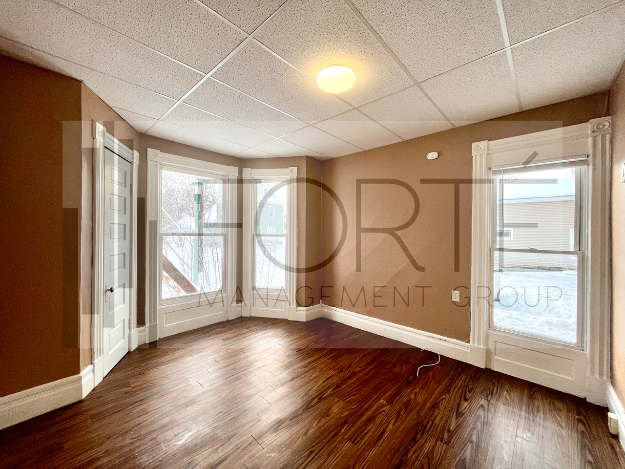 334 Clay St - Photo 3 of 8