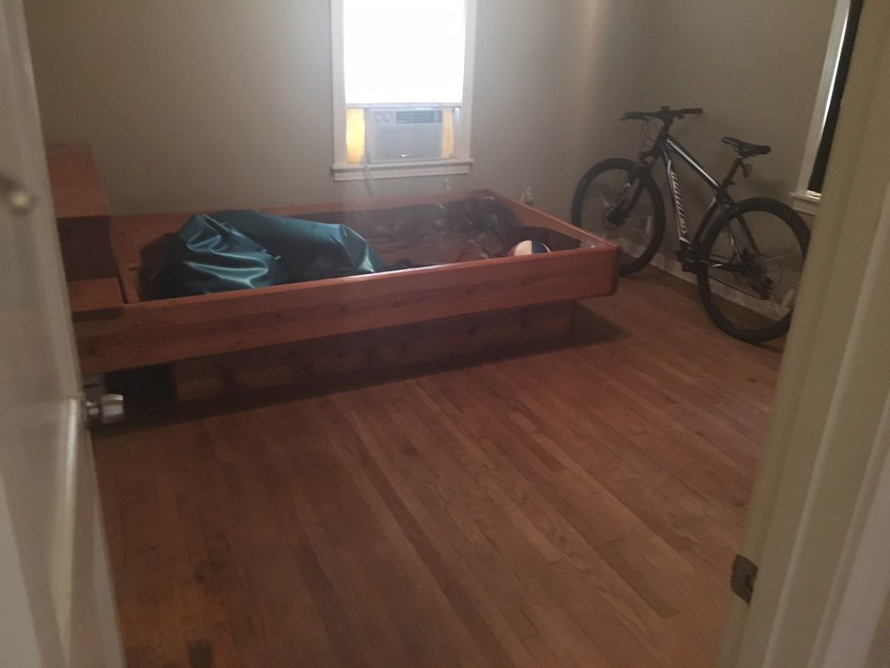 2517 37th St - Photo 3 of 3