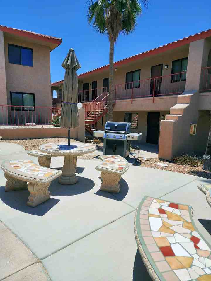 1957 Mesquite Ave - Photo 4 of 12