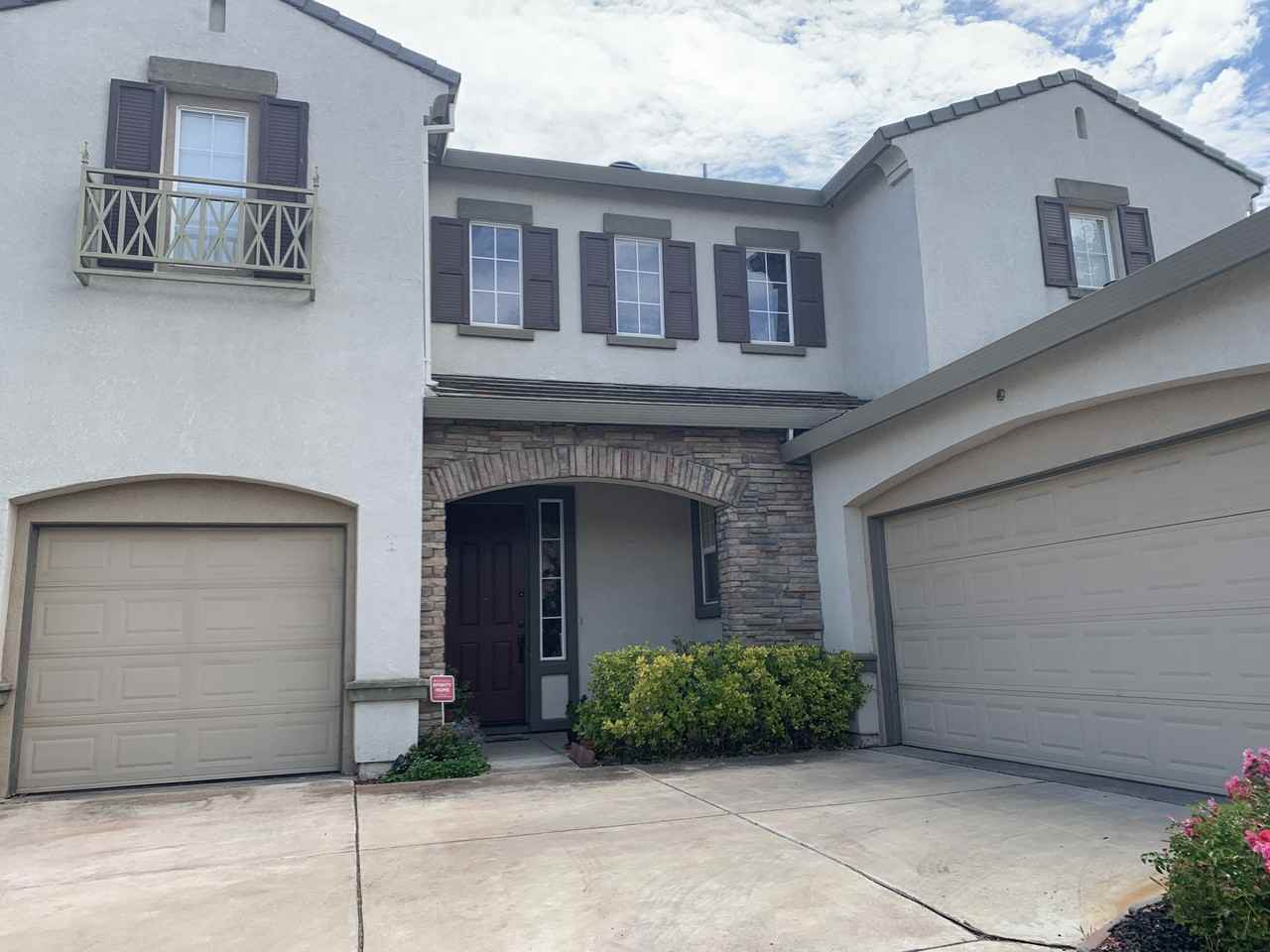 1666 Hummingbird Way - Photo 2 of 33