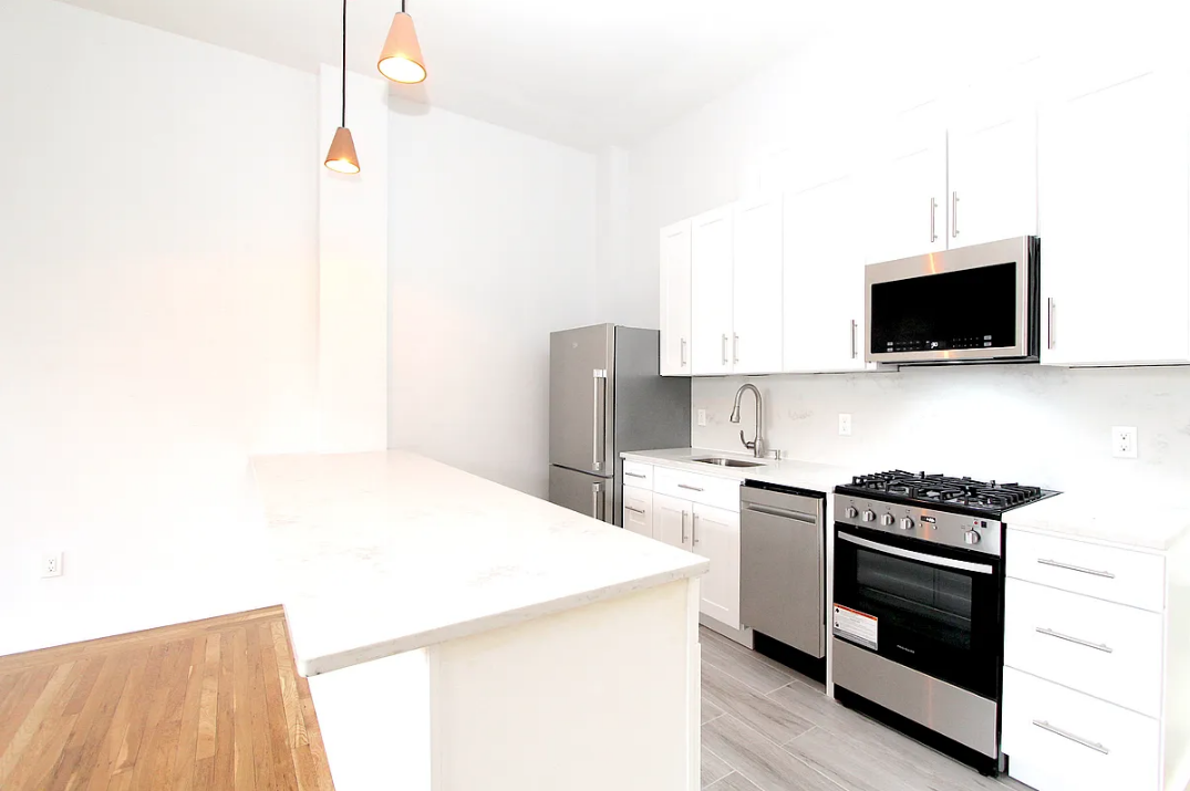 54 W 74th St #405 - Photo 3 of 7