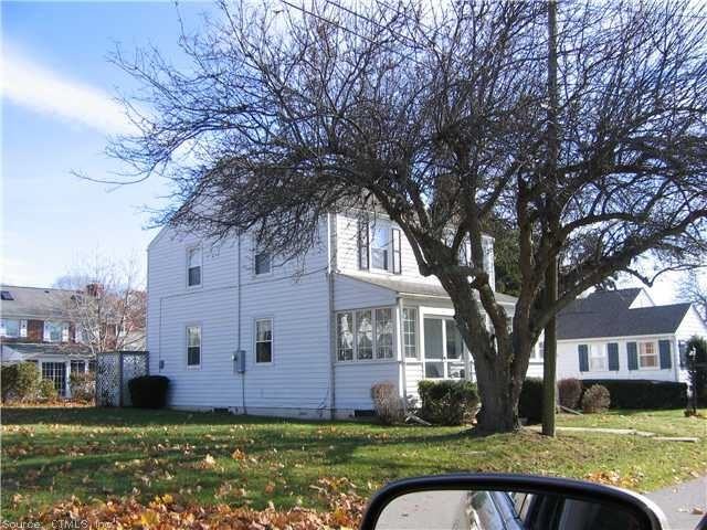 26 Saltaire Dr - Photo 2 of 3