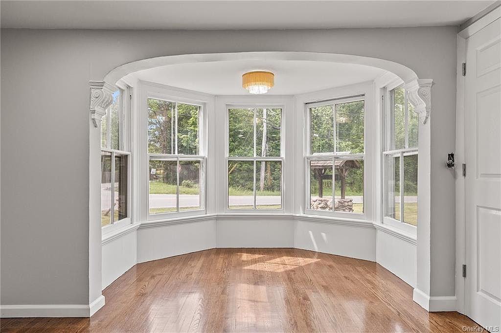 109 Mahopac Ave #NA - Photo 3 of 10