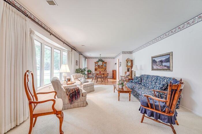 1912 Seminole Dr - Photo 2 of 50