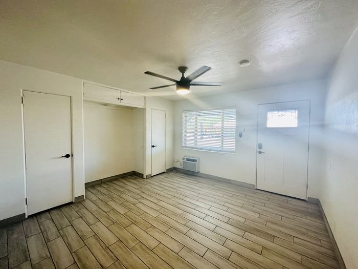 56 N Euclid Ave #56 - Photo 2 of 10