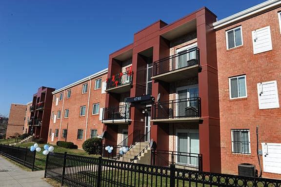 Copeland Manor - Photo 3 of 6