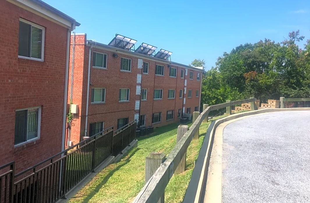 Copeland Manor - Photo 6 of 6