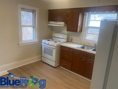 817 S 17th St - Photo 3 of 7