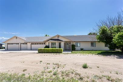 285 E Liana Dr - Photo 2 of 18