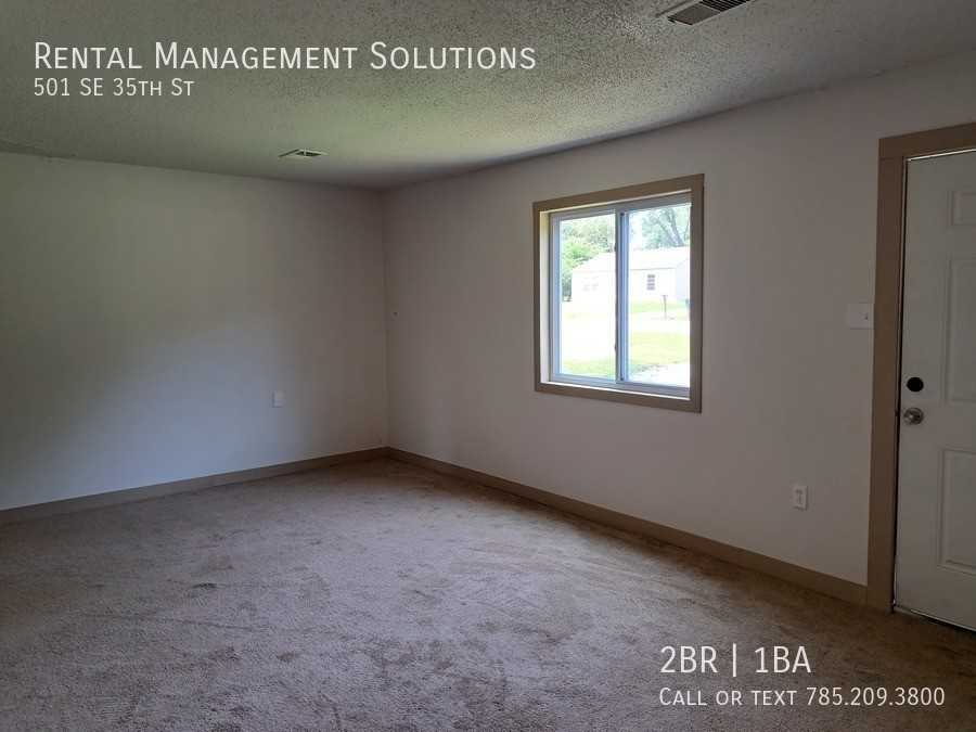 501 Se 35th St - Photo 2 of 20