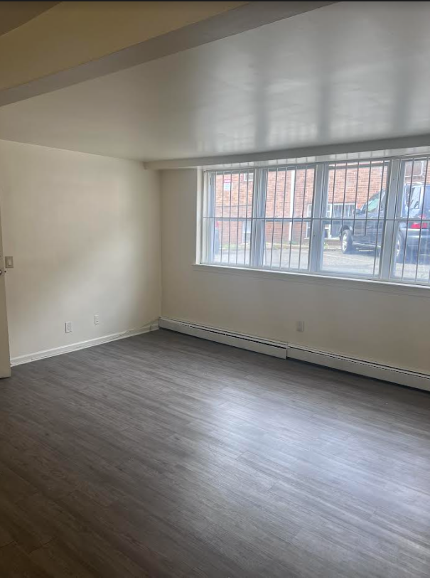 378 Stuyvesant Avenue #386-1 - Photo 3 of 7