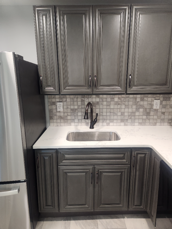 1172 Pauline Ave - Photo 3 of 9