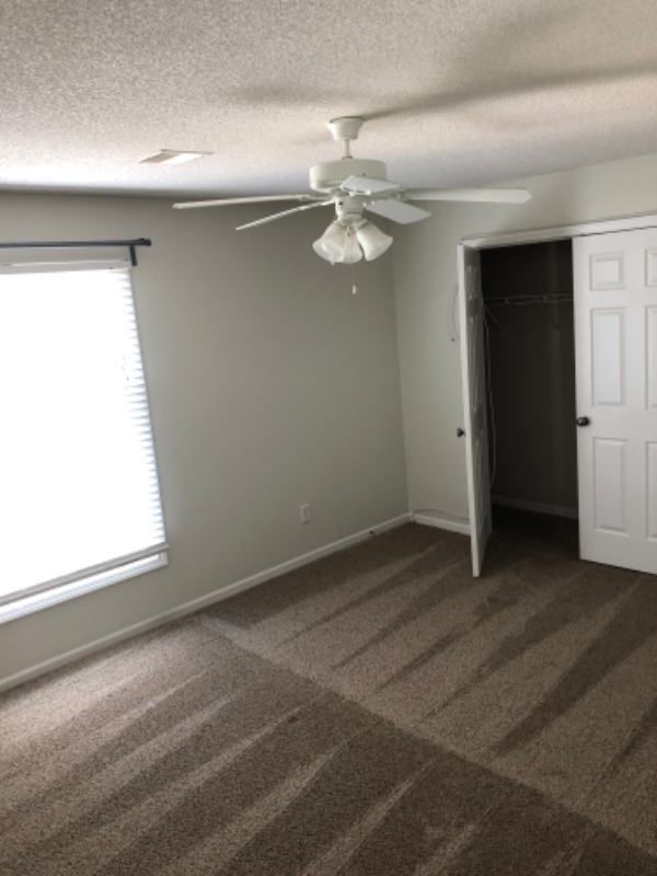 13003 Everett Ct - Photo 3 of 16