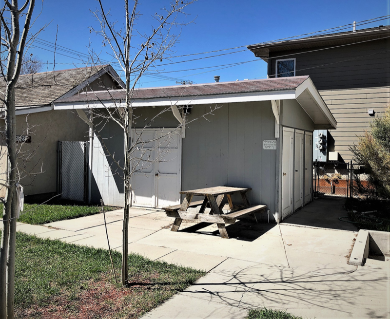 1321 Walnut St - Photo 3 of 23