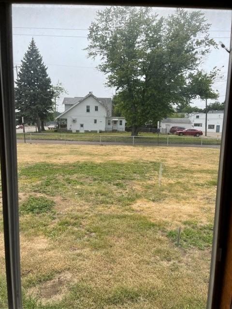 724 Spencer St - Photo 6 of 26