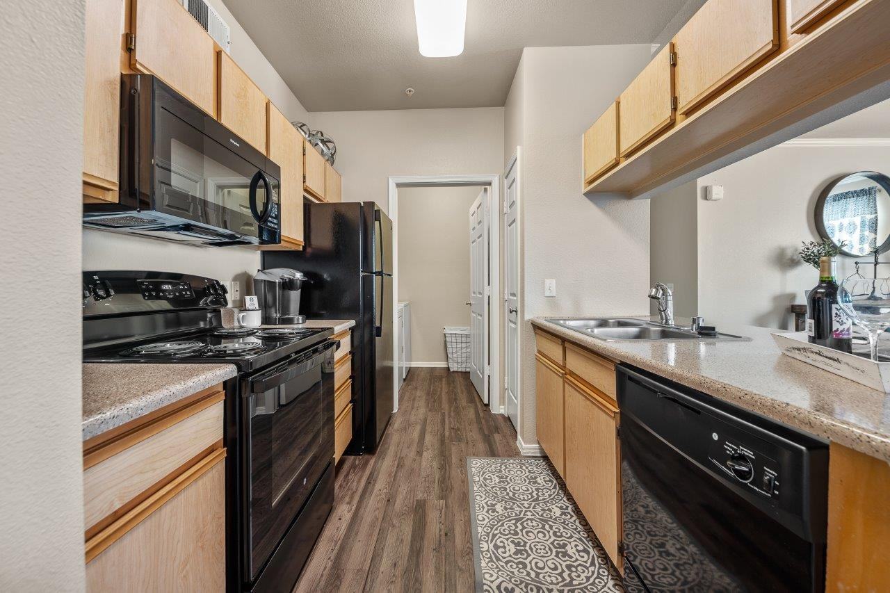 San Riva At The Foothills - Photo 4 of 26