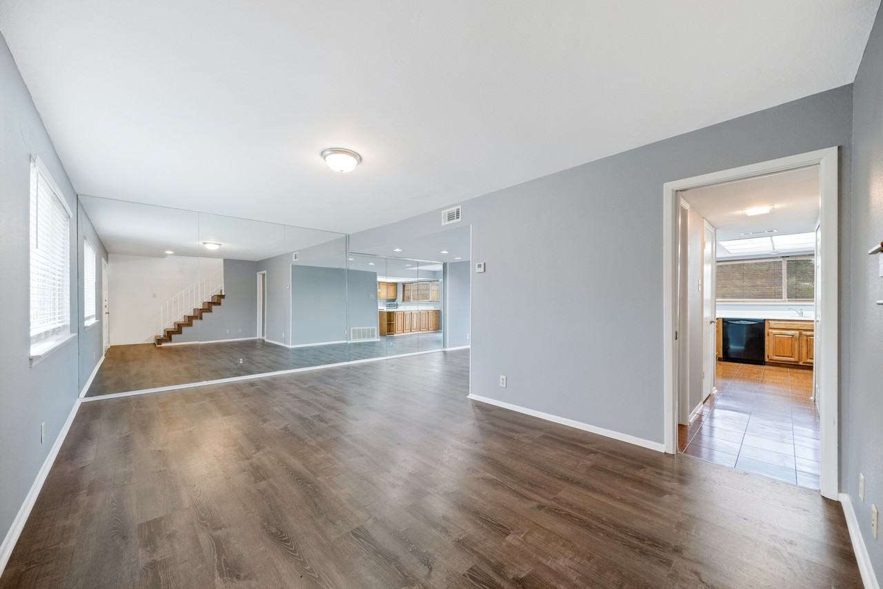 10958 Crown Park #1 - Photo 6 of 34