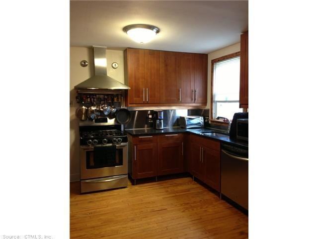 244 Judwin Ave - Photo 2 of 7