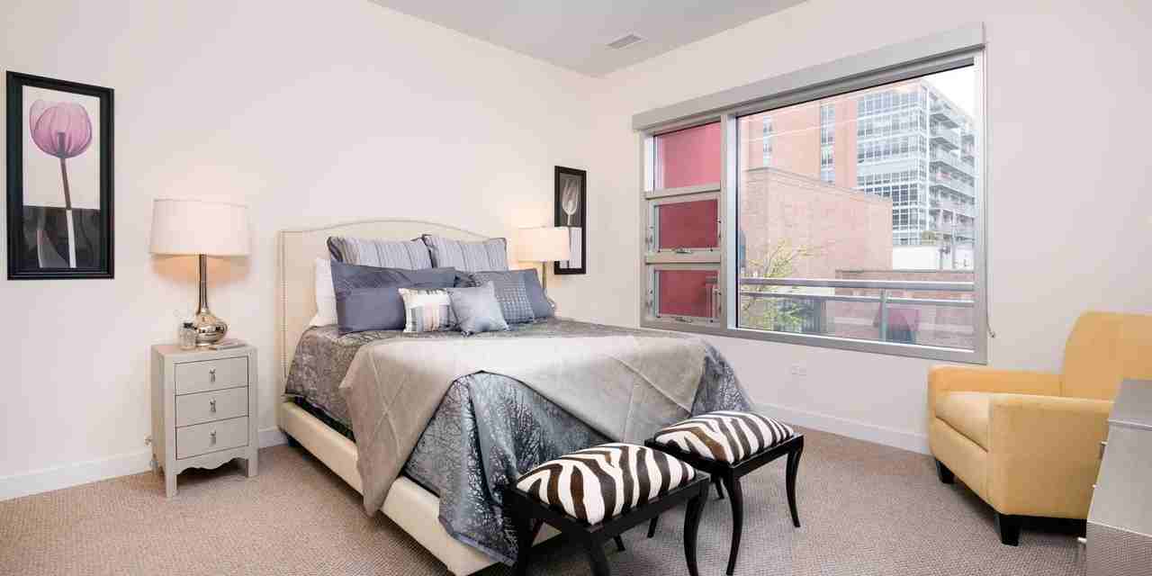 1222 W Madison St #1-1DEN - Photo 2 of 18