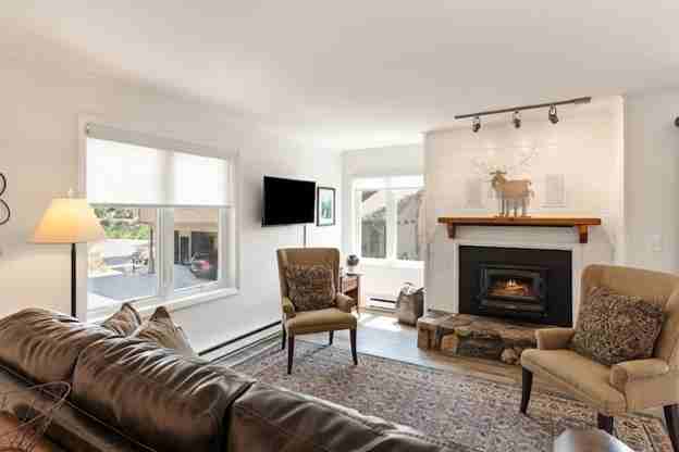 2505 Daybreak Court #301 - Photo 3 of 33