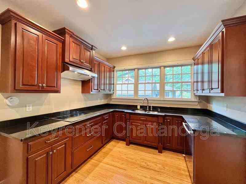 1610 Hixson Pike - Photo 5 of 15