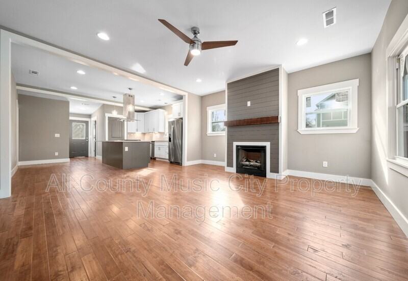 51 Green St - Photo 3 of 13