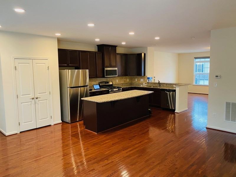 227 W General Grey Ct - Photo 2 of 15